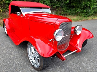 Right front 1932 Ford Roadster