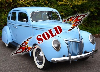 Right front 1939 Ford