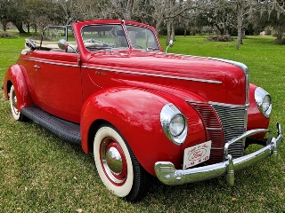 Right front 1940 Ford Deluxe Convertible